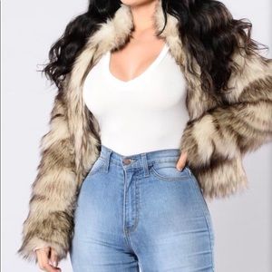 Faux Fur Crop Coat NWT natural